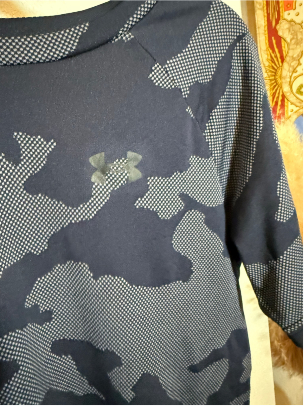 Preowned, Boys Under Armour Short Sleeve Tee, Size L , Blue Grey Camo - Picture 4 of 4